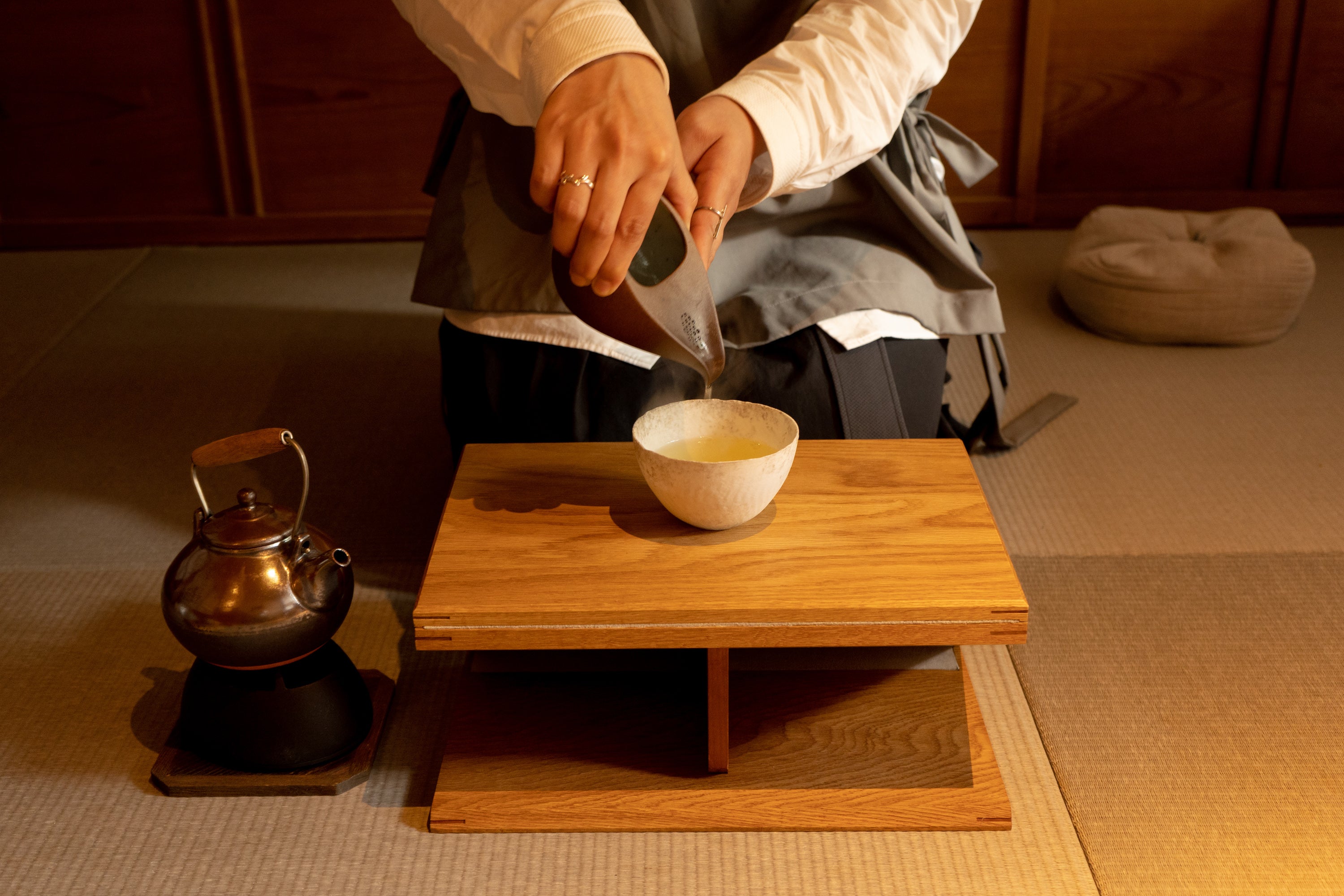 【 Welcome Tea -Experience in Japanese- 】Four types of tea and seasonal sweets (with a souvenir)